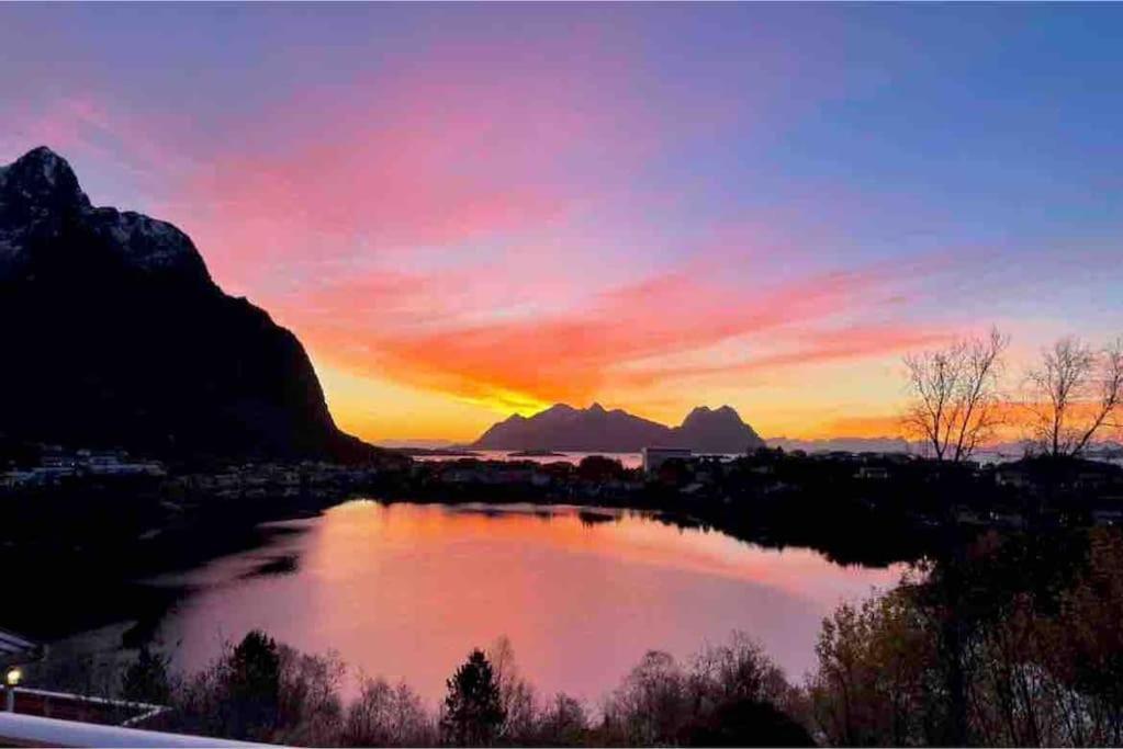 Hytte I Svolvaer Exterior photo